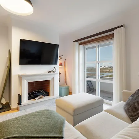 Apartment 37 - Driftwood Ocean