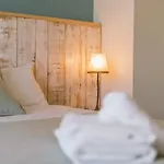 Apartment 37 - Driftwood Ocean *